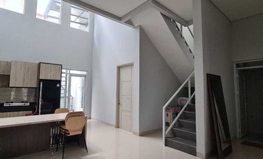Disewakan Rumah Baru Singgasana Pradana Mekarwangi Bandung