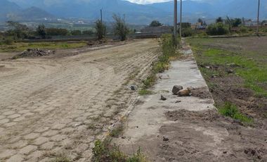 Terreno en Atuntaqui