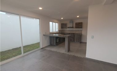 VENTA DE CASA FINSA Y VW