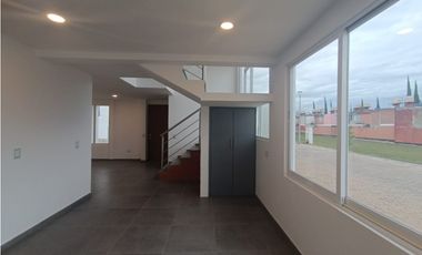 VENTA DE CASA FINSA Y VW