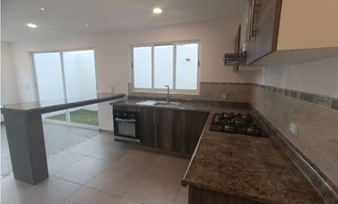 VENTA DE CASA FINSA Y VW