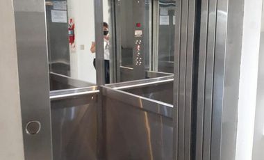 Oficina en venta con renta, SOBRE COLECTORA oeste, ideal inversión - Ingeniero Maschwitz.