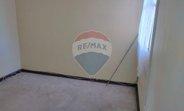 ENORME CASA A LA VENTA EN LA REINA