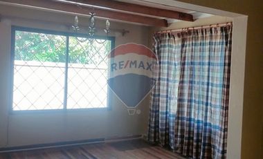 ENORME CASA A LA VENTA EN LA REINA