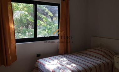 CASA DE CAMPO ENTRE VIÑAS, PANQUEHUE