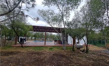 QUINTA EN VENTA EN MONTEMORELOS CARRETERA NACIONAL