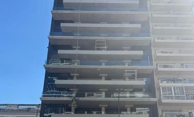 Super Local en Av. del Libertador y Juramento !!!!