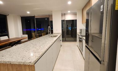 DEPARTAMENTO AMUEBLADO EN RENTA SOBRE FRAY JUNIPERO, FRENTE A PASEO QUERETARO