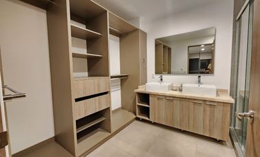 DEPARTAMENTO AMUEBLADO EN RENTA SOBRE FRAY JUNIPERO, FRENTE A PASEO QUERETARO