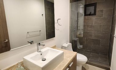 DEPARTAMENTO AMUEBLADO EN RENTA SOBRE FRAY JUNIPERO, FRENTE A PASEO QUERETARO