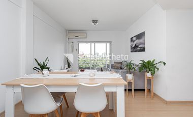 Venta semipiso 3 ambientes con cochera en Morón.
