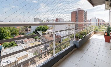 Venta semipiso 3 ambientes con cochera en Morón.
