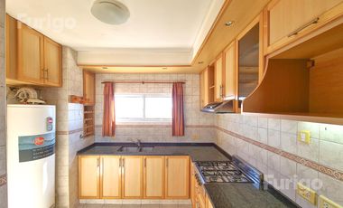 Venta departamento 4 dormitorios con cochera y amenities