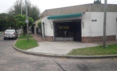 CASA EN  VENTA 3 AMBIENTES EN QUILMES