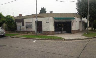 CASA EN  VENTA 3 AMBIENTES EN QUILMES