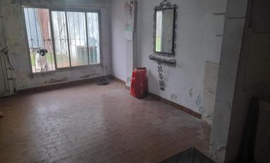 Casa - Claypole