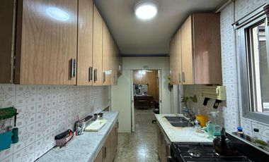 Departamento semipiso cuatro ambientes a la venta en Avellaneda Centro