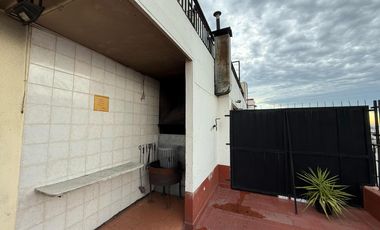 Departamento semipiso cuatro ambientes a la venta en Avellaneda Centro