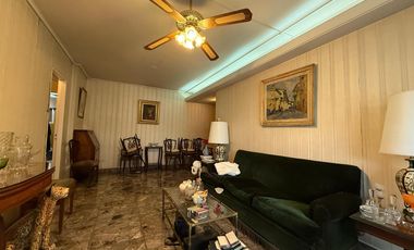 Departamento semipiso cuatro ambientes a la venta en Avellaneda Centro