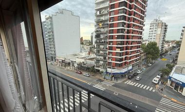Departamento semipiso cuatro ambientes a la venta en Avellaneda Centro