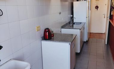 Departamento de tres ambientes con cochera a la venta en Torres Pueyrredon