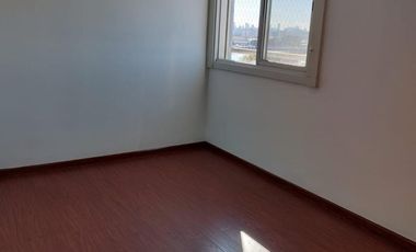 Departamento de tres ambientes con cochera a la venta en Torres Pueyrredon