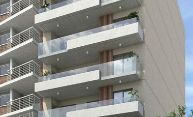 Departamento dos dormitorios con patio en venta Centro