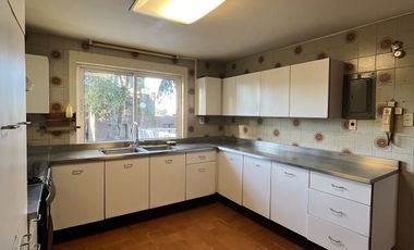 CASA EN VENTA EN LOMAS DE LAS PALMAS