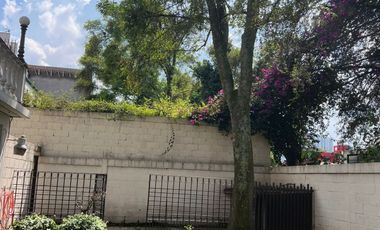 CASA EN VENTA EN LOMAS DE LAS PALMAS