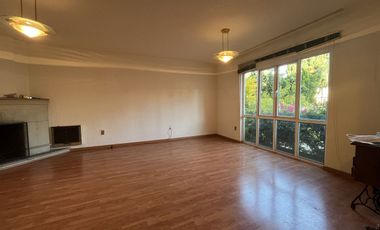 CASA EN VENTA EN LOMAS DE LAS PALMAS