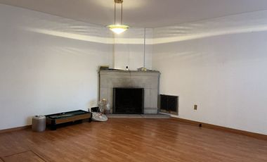 CASA EN VENTA EN LOMAS DE LAS PALMAS