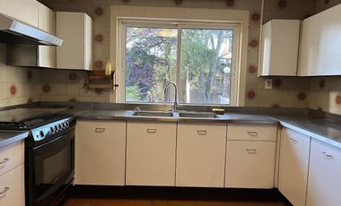 CASA EN VENTA EN LOMAS DE LAS PALMAS