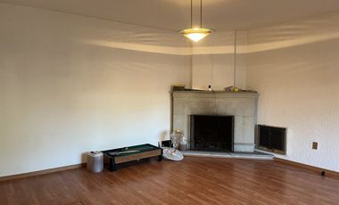 CASA EN VENTA EN LOMAS DE LAS PALMAS