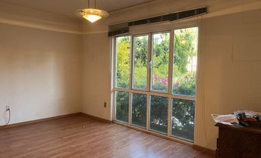 CASA EN VENTA EN LOMAS DE LAS PALMAS