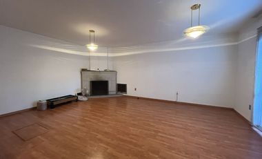 CASA EN VENTA EN LOMAS DE LAS PALMAS