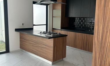 Se Vende Casa en Coto Foret, Zapopan Cerca de la Primavera