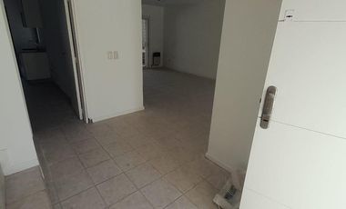 Casa en  alquiler tres dormitorios,  para septiembre, Urca, Zona norte