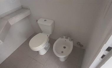 Casa en  alquiler tres dormitorios,  para septiembre, Urca, Zona norte