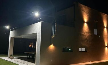 Casa en Alquiler Temporario | Barrio LARES de CANNING