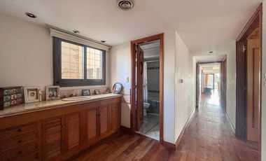 Venta  Piso exclusivo, barrio Martin, Rosario, 4 dormitorios, vista al rio !