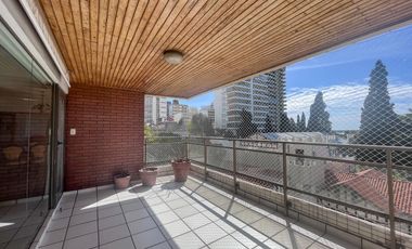 Venta  Piso exclusivo, barrio Martin, Rosario, 4 dormitorios, vista al rio !