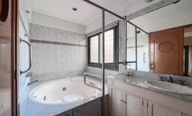 Venta  Piso exclusivo, barrio Martin, Rosario, 4 dormitorios, vista al rio !