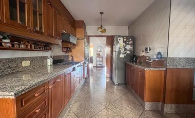 Venta  Piso exclusivo, barrio Martin, Rosario, 4 dormitorios, vista al rio !