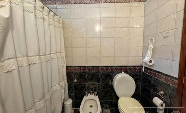 Casa en venta de 3 amb con Jardin y Quincho, Bernal. - apta crédito!