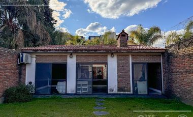 Casa en venta de 3 amb con Jardin y Quincho, Bernal. - apta crédito!