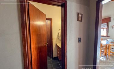 Casa en venta de 3 amb con Jardin y Quincho, Bernal. - apta crédito!