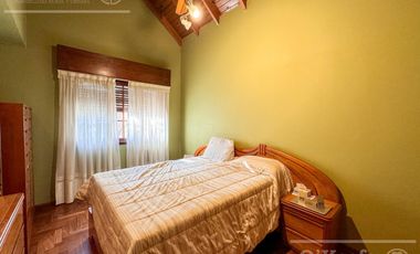 Casa en venta de 3 amb con Jardin y Quincho, Bernal. - apta crédito!