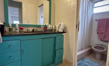 Departamento en  venta de 3 ambientes con dependencia