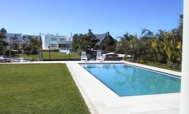 En venta, excelente dormy en bahia del sol, 3 dormitorios, playroom, amarra y 2 cocheras