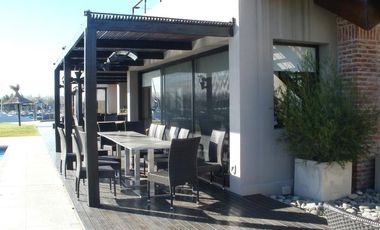 En venta, excelente dormy en bahia del sol, 3 dormitorios, playroom, amarra y 2 cocheras